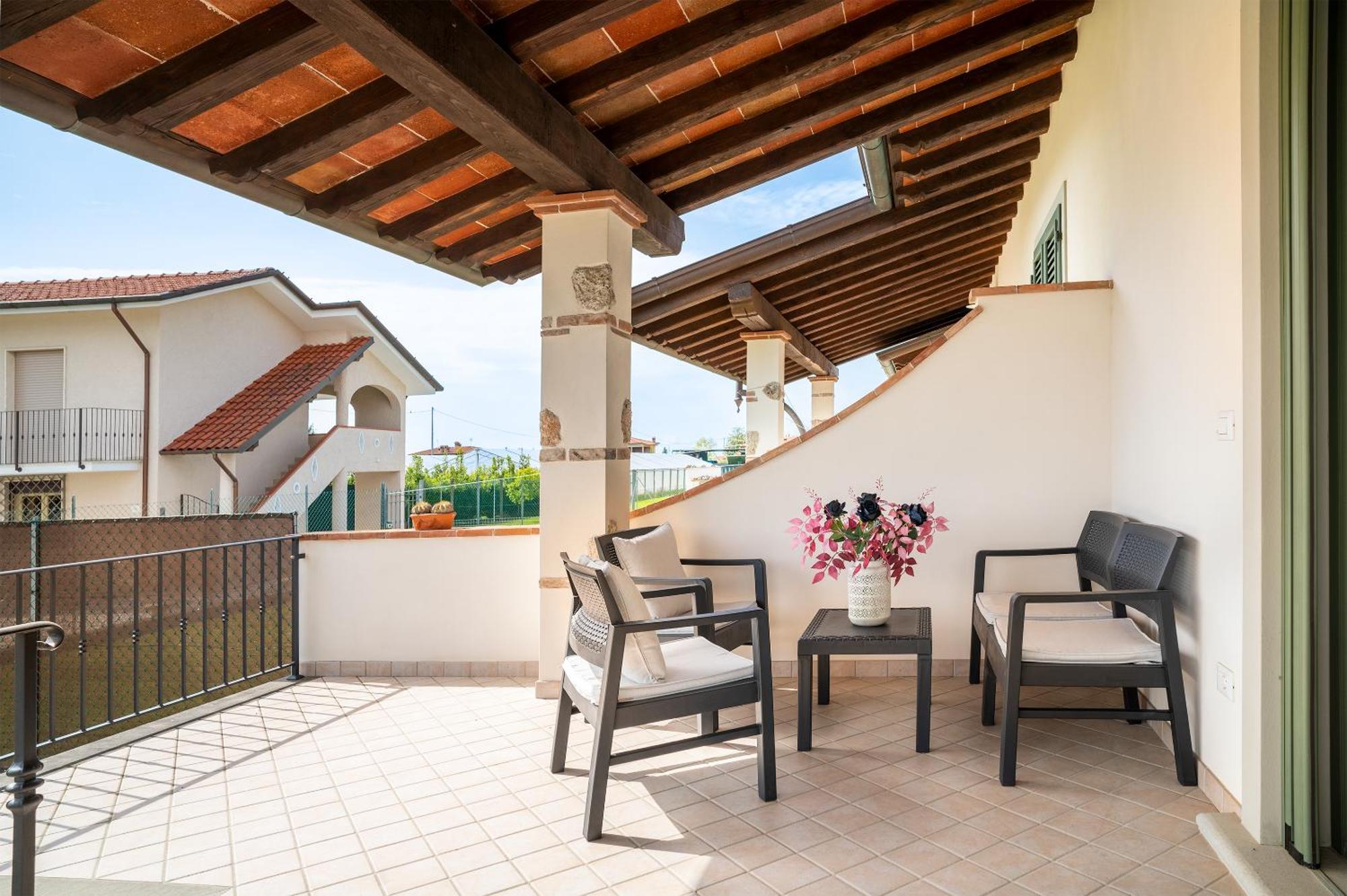 Casa Vacanze Dalla Ci Capezzano Pianore Luaran gambar